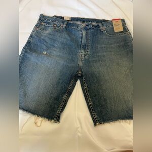 Levi standard shorts Size 42 NWT